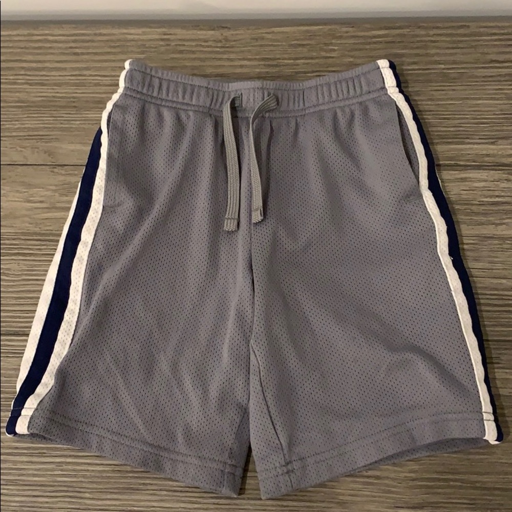 Old Navy Active Boys Grey Shorts Size 5t
